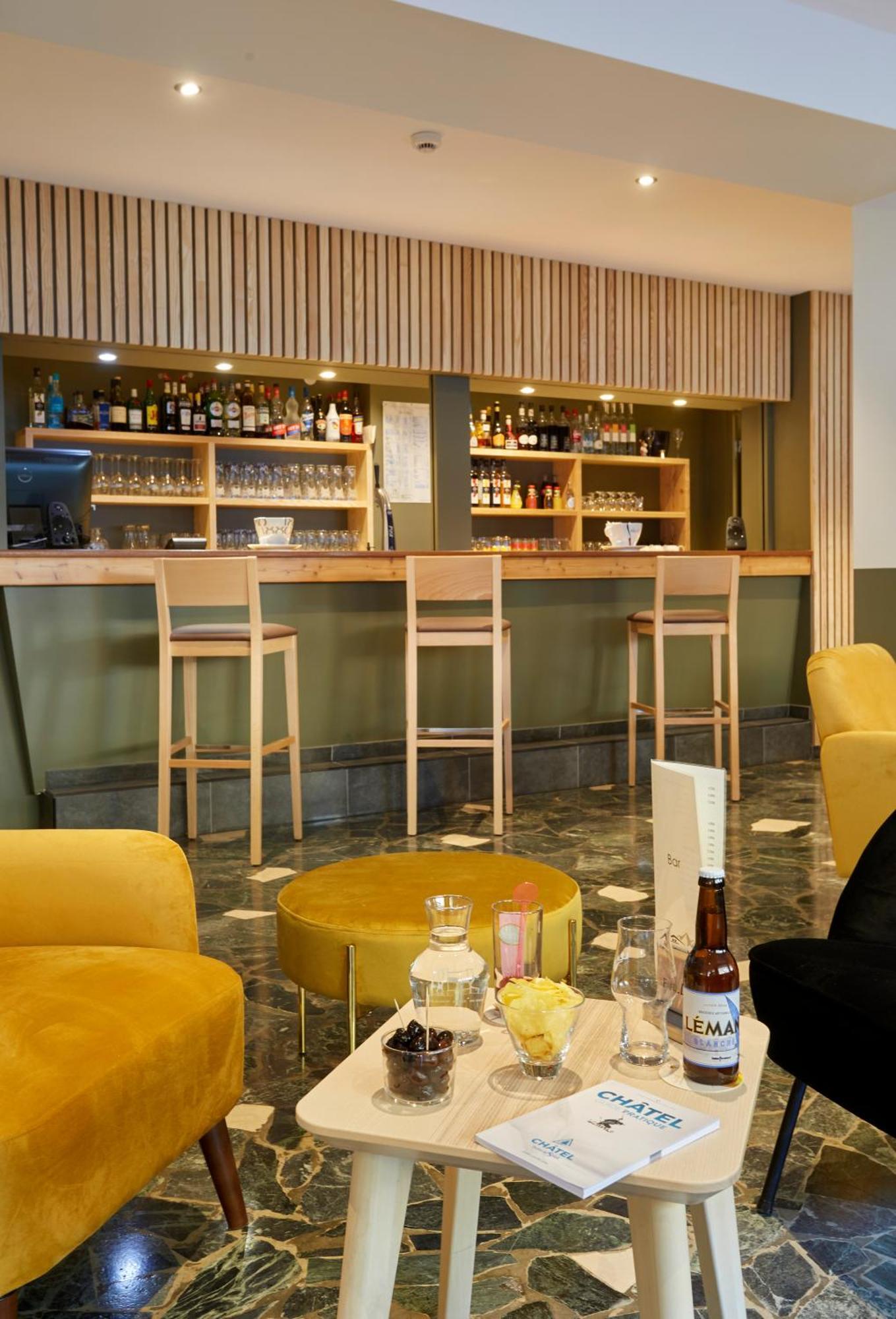 Hotel Eliova L'Eau Vive Châtel Eksteriør billede