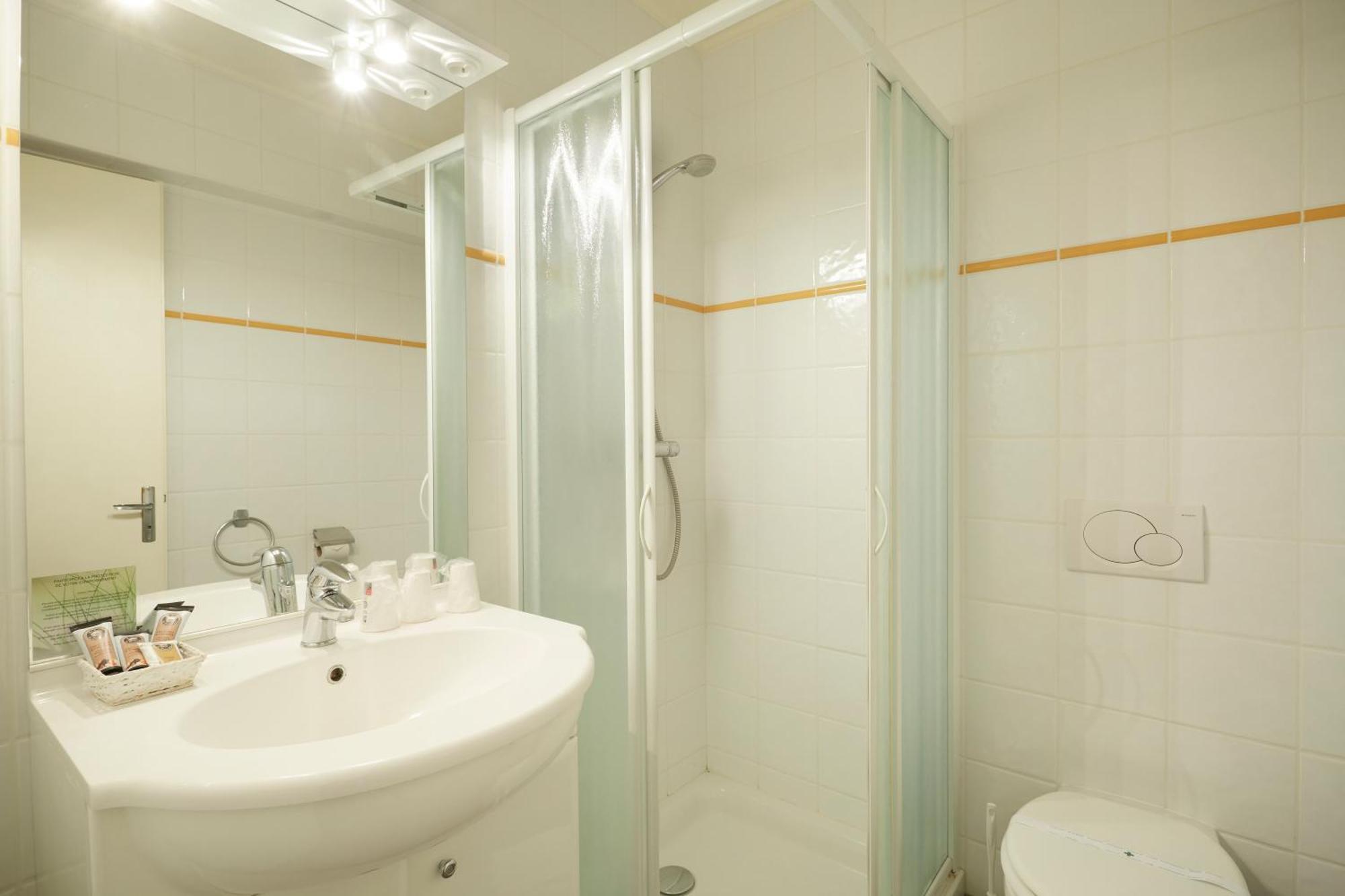 Hotel Eliova L'Eau Vive Châtel Eksteriør billede