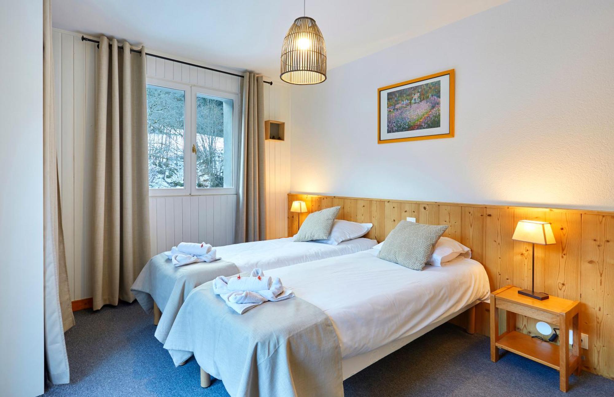 Hotel Eliova L'Eau Vive Châtel Eksteriør billede