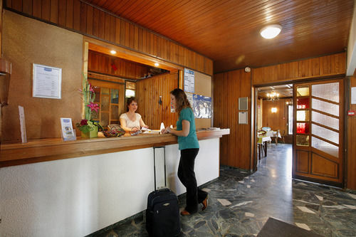 Hotel Eliova L'Eau Vive Châtel Eksteriør billede